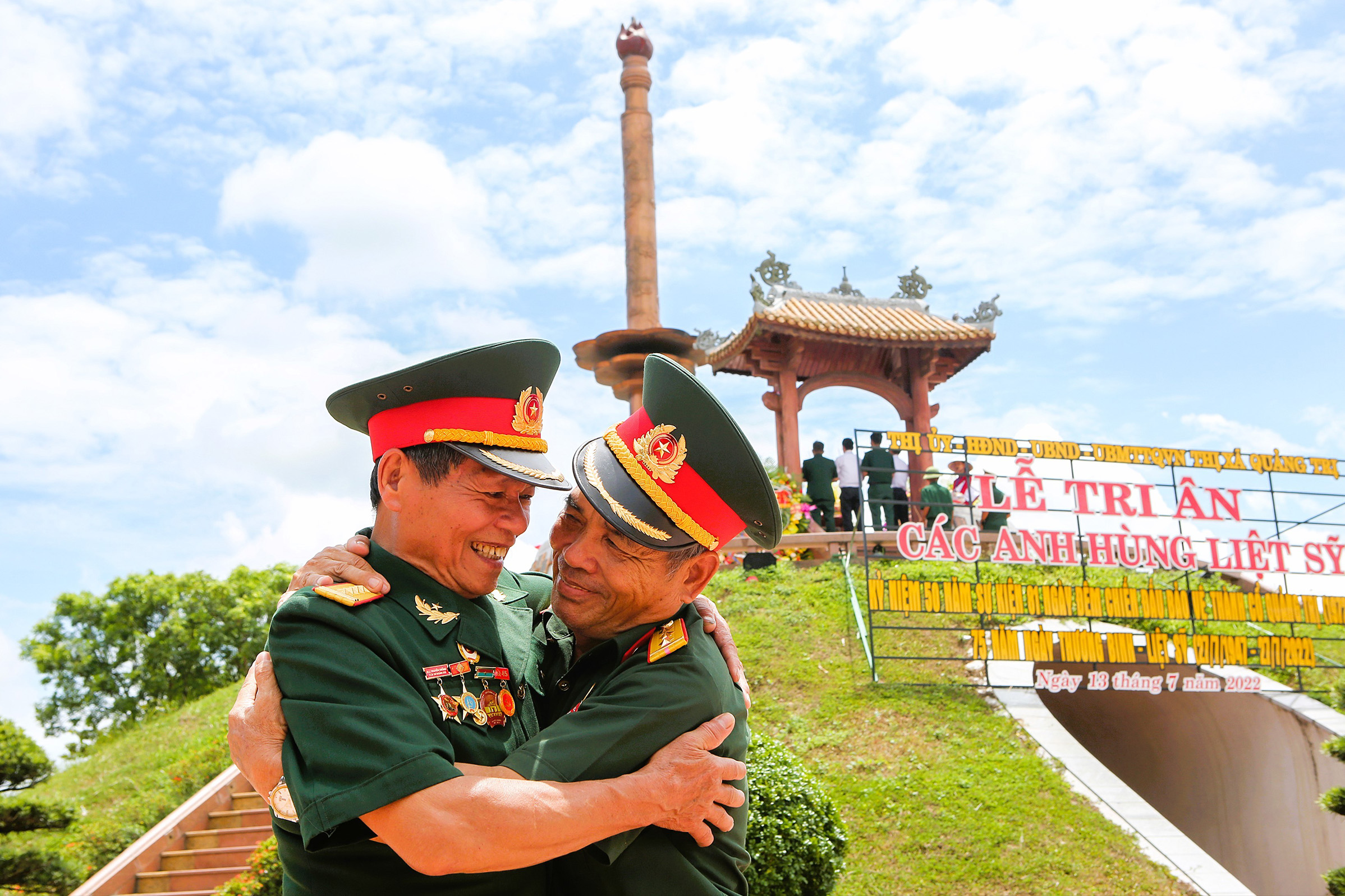 Đồng đội ngày gặp lại nơi Thành Cổ "Máu và Hoa"