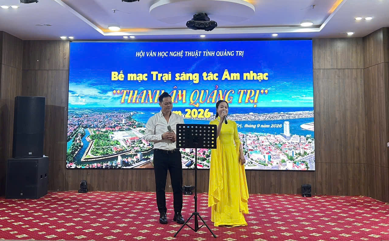 Ca khúc “Bình minh quê em Quảng Trị”, sáng tác: Thanh Nguyễn, biểu diễn: Anh Tú - Minh Loan
